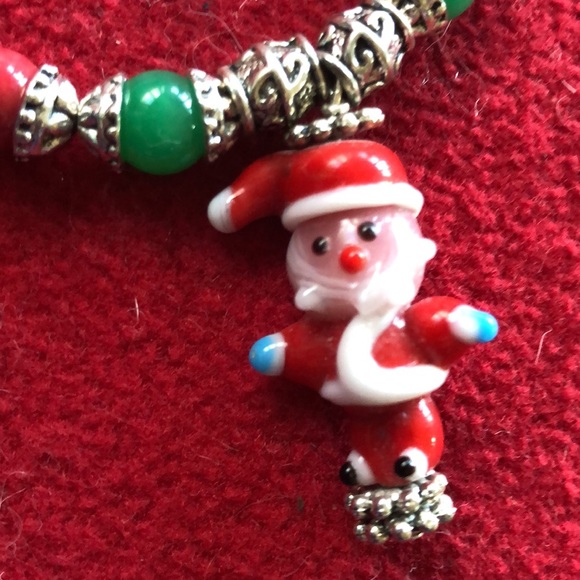 Blown glass Christmas theme necklace - Picture 3 of 16